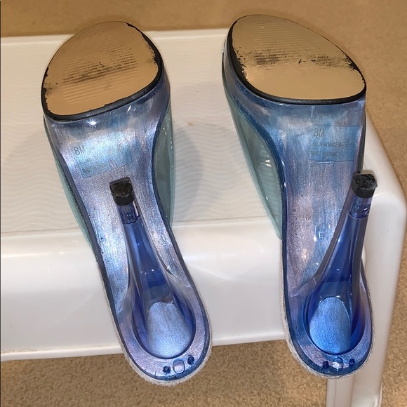 Heels - Picture 5 of 5